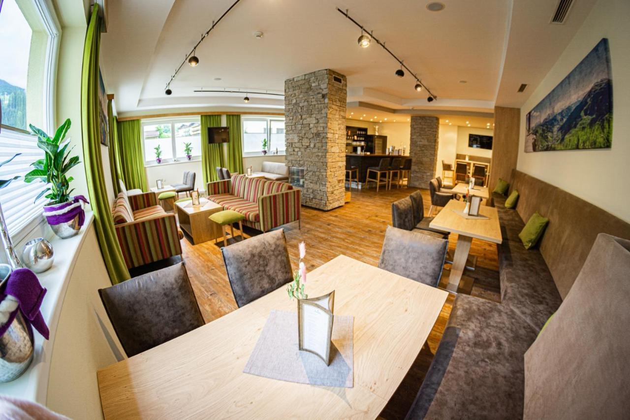 Hotel Alpina 萨尔巴赫 外观 照片